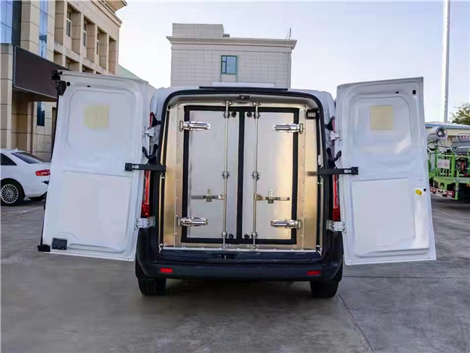 汽油疫苗冷鏈車 汽油疫苗冷鏈車
