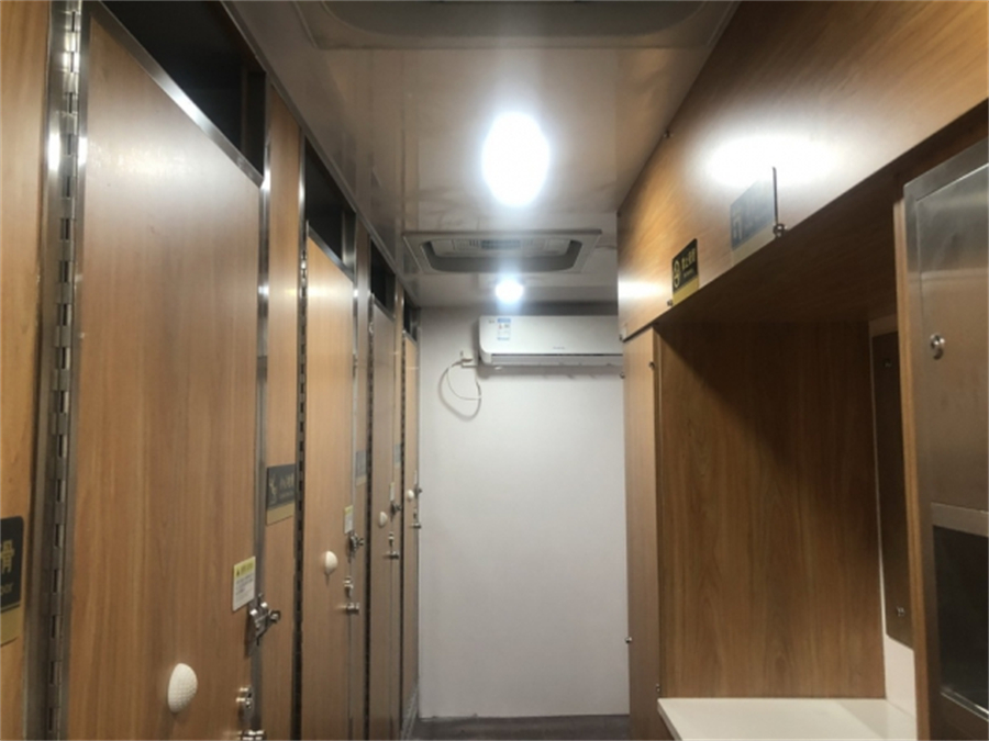 重汽豪沃移動盥洗車 重汽豪沃移動盥洗車