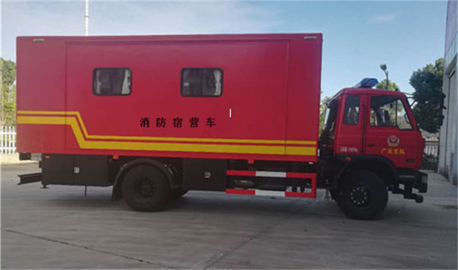 東風越野四驅12人宿營車