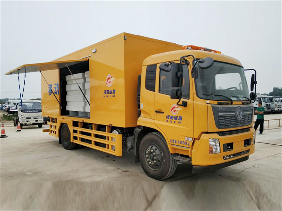 東風(fēng)天錦凈水車(chē) 東風(fēng)天錦凈水車(chē)