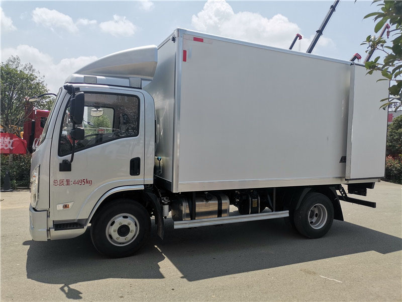 國六 陜汽德龍4.2米藍牌冷藏車 國六 陜汽德龍4.2米藍牌冷藏車