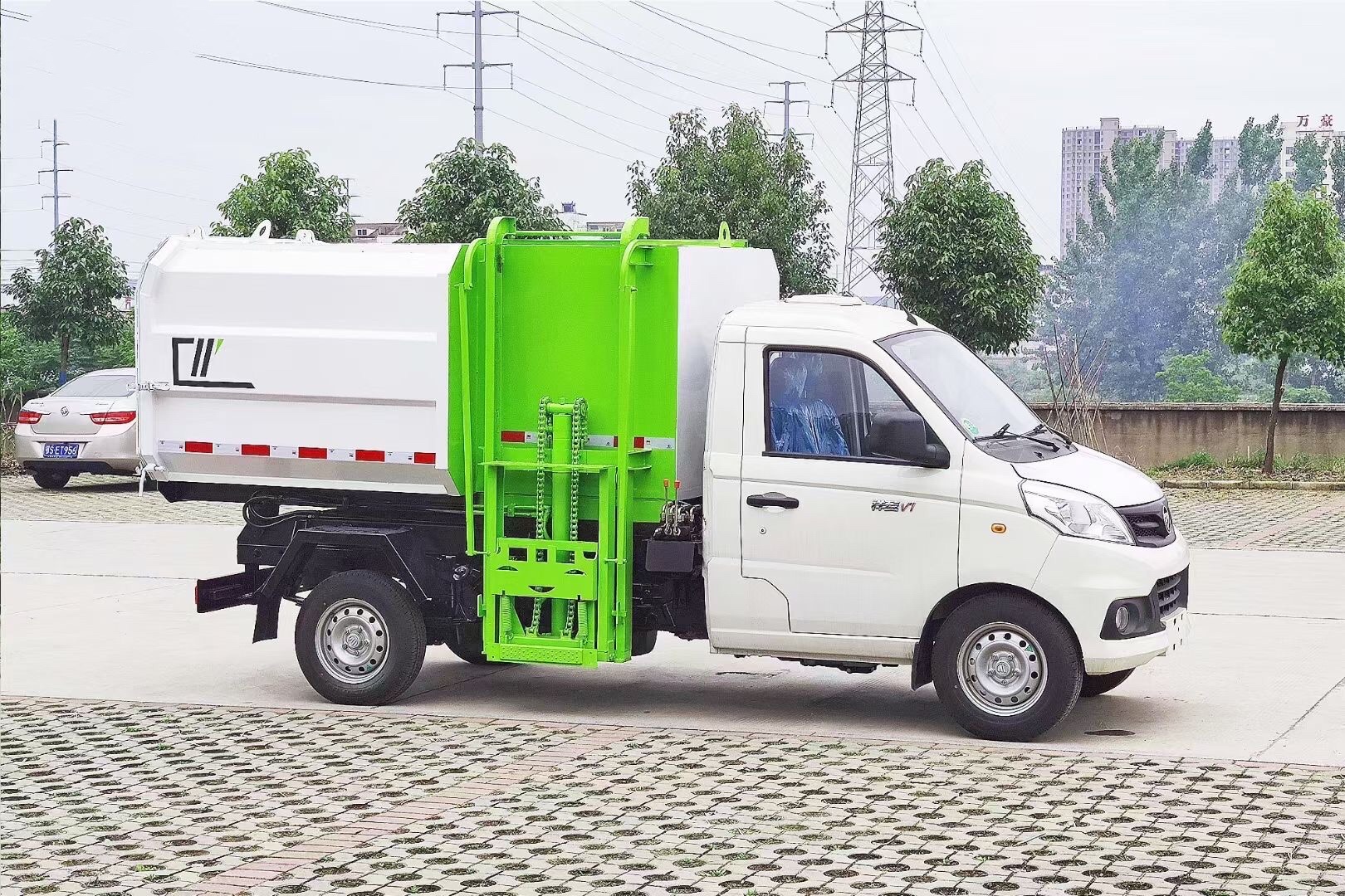 國六福田祥菱4方藍牌掛桶垃圾車 國六福田祥菱4方藍牌掛桶垃圾車