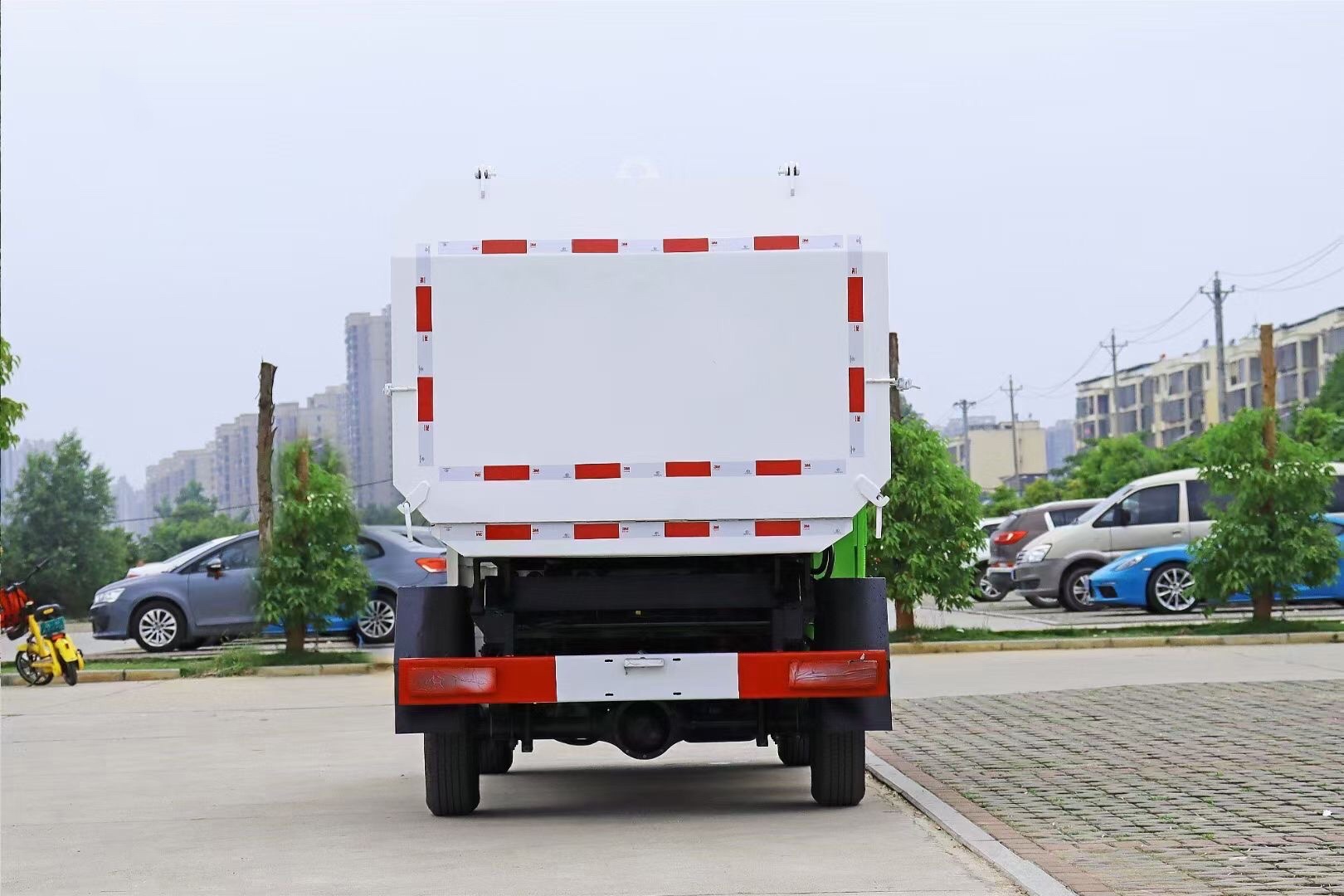 國六福田祥菱4方藍牌掛桶垃圾車 國六福田祥菱4方藍牌掛桶垃圾車