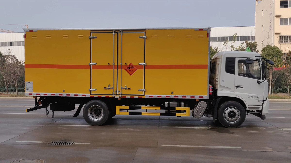 東風天錦國六10噸爆破器材運輸車 東風天錦國六10噸爆破器材運輸車