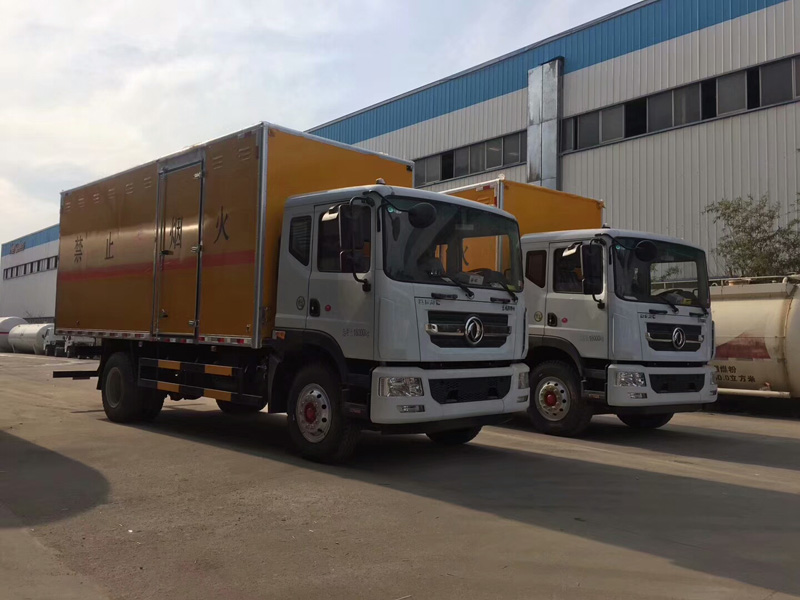 東風6米3 9.9噸爆破器材車 東風6米3 9.9噸爆破器材車